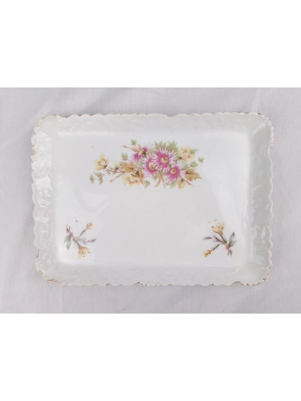 Vintage Porcelain Floral Vanity Dresser Trinket Tray Scalloped Gold Trim 8.5"